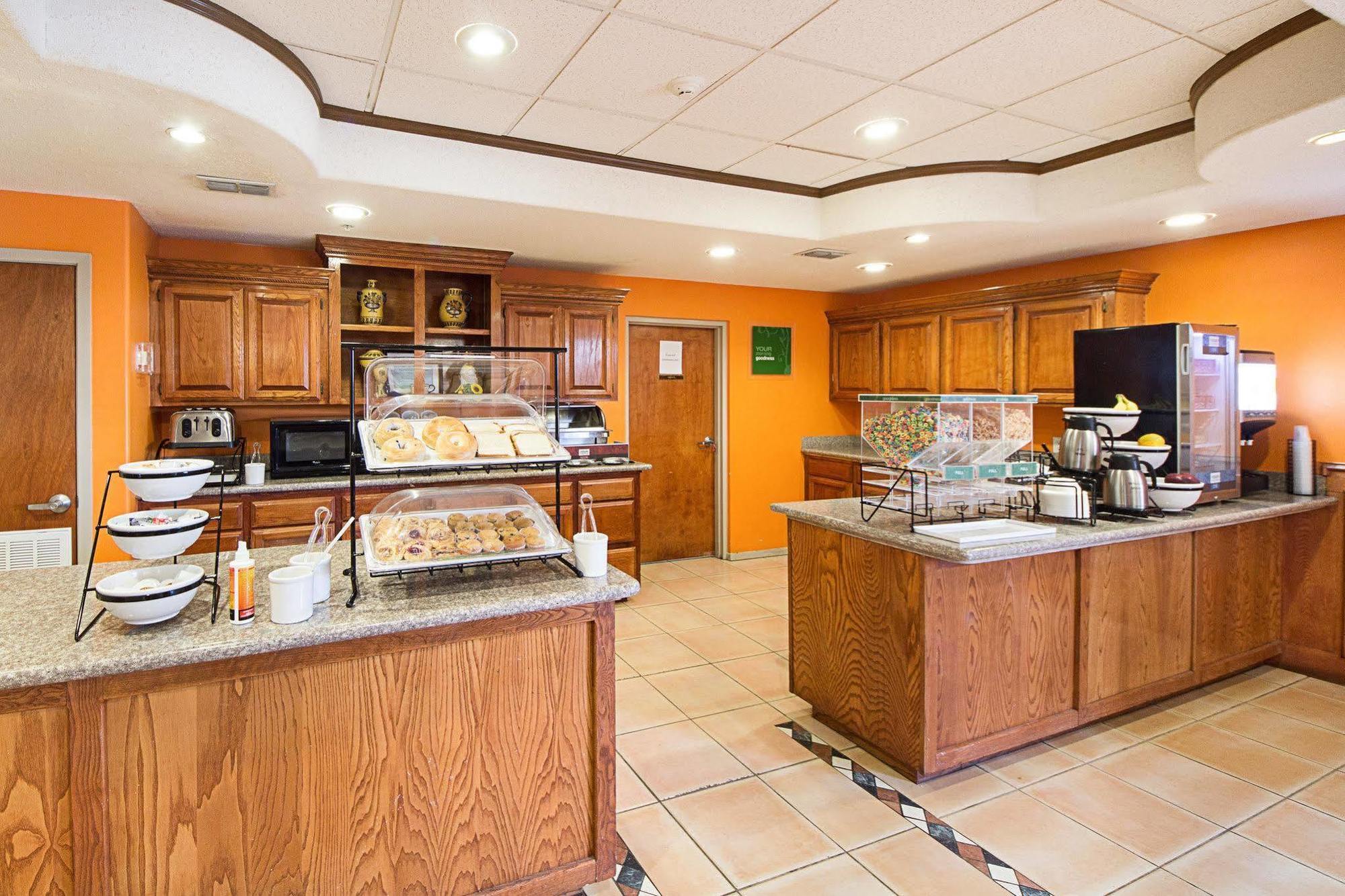 Comfort Inn Near Medical Center Mission Εξωτερικό φωτογραφία