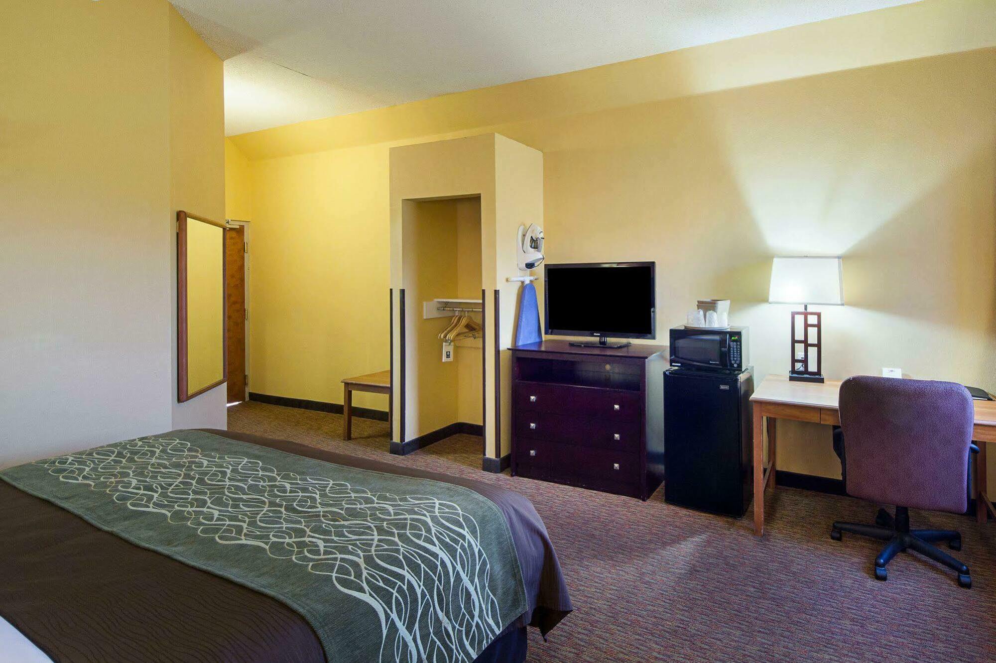 Comfort Inn Near Medical Center Mission Εξωτερικό φωτογραφία